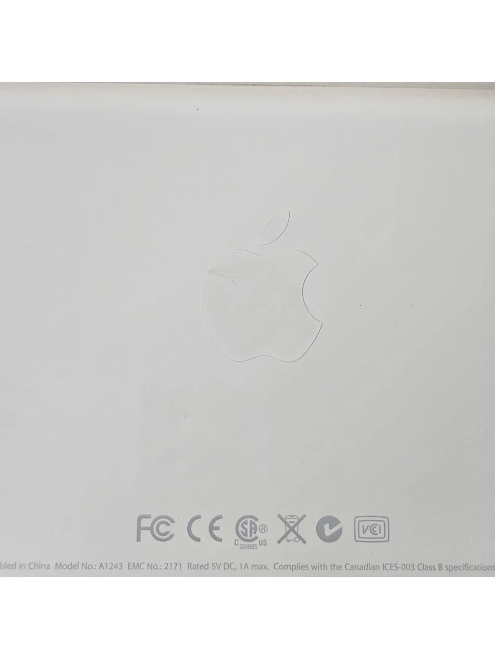 Apple A1243 Wired USB Keyboard with Numeric Keypad Aluminum Silver MB110LL/A